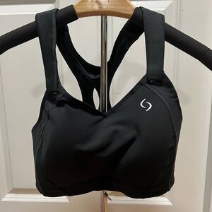 Brooks Wireless Sports Bra